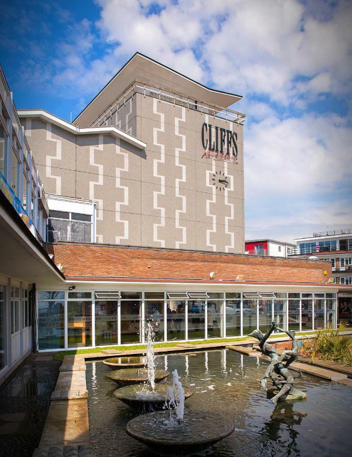 Southend Central Hotel - Close To Beach, City Centre, Train Station & Southend Airport 외부 사진